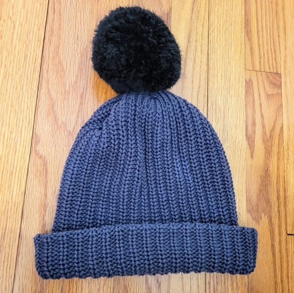 Love Your Melon‎ Dark Grey Knit Hat Beanie w/ Removable Pom Cotton Made in USA